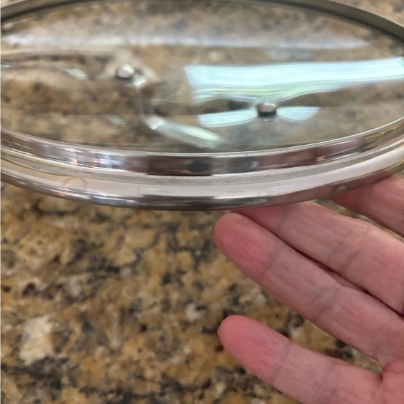 GLASS LID GOOD CONDITION 11” CIRCUMFERENCE OUTER/ INNER STAINLESS RIM 10” - Picture 6 of 9